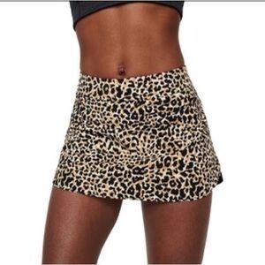 OV leopard exercise skort